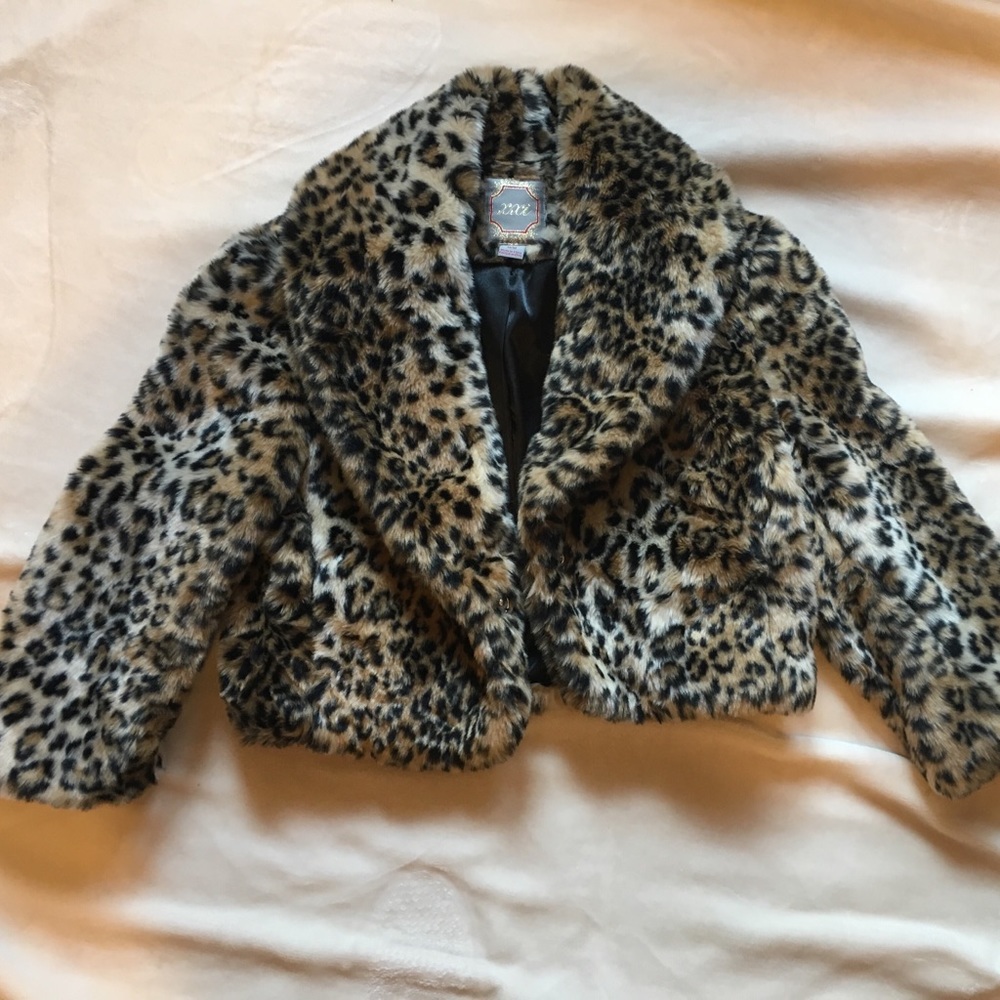 Forever 21 Faux Fur Bolero